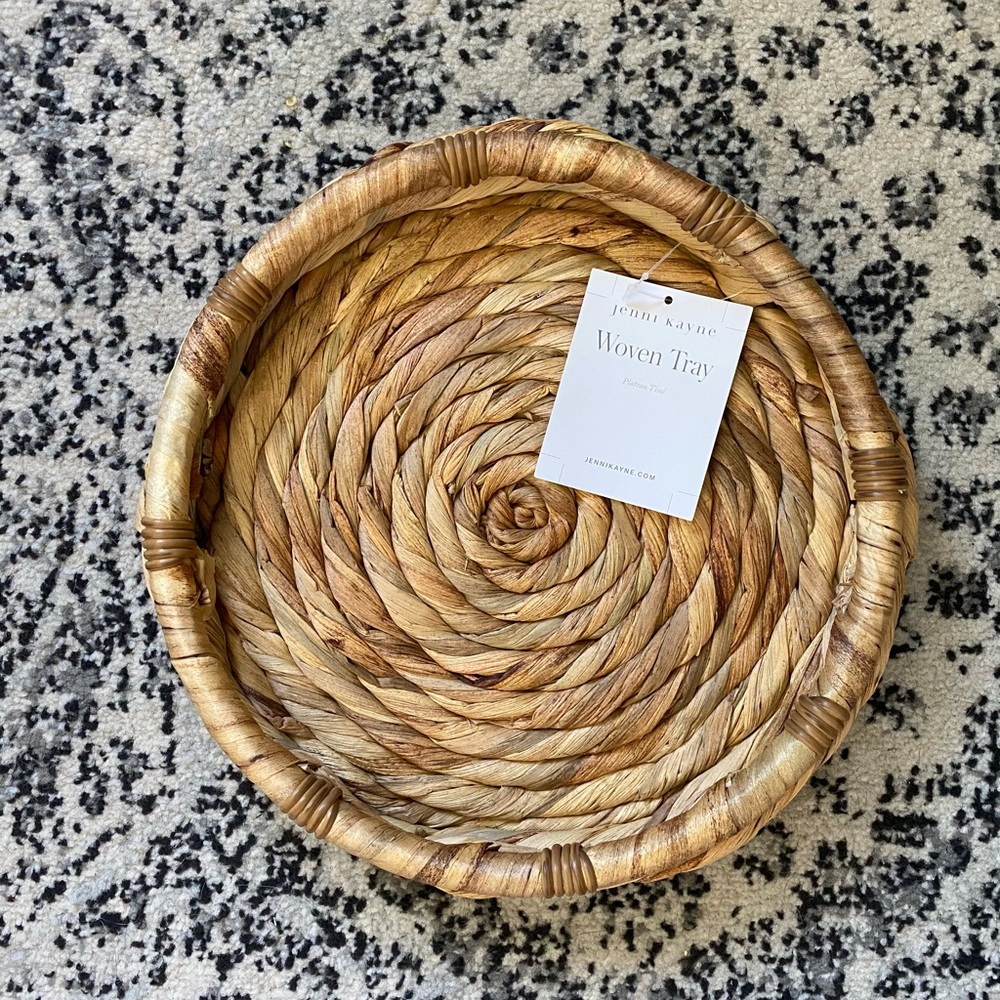 Woven basket tray